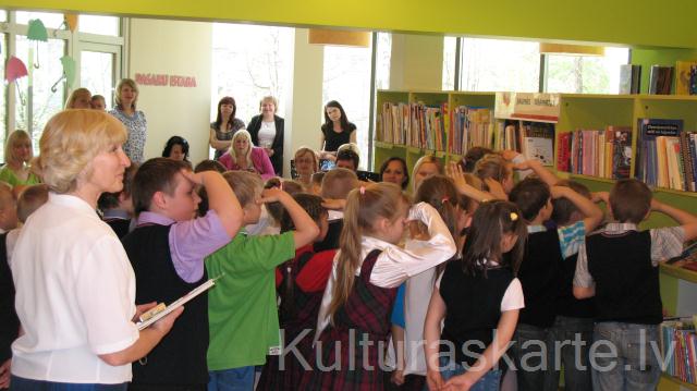 Pasākums Bērnu literatūras nodaļā "Mīļas domas māmiņai". 10.05.2013.